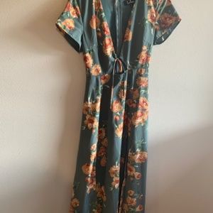 Lulus | Blue Floral Midi Dress